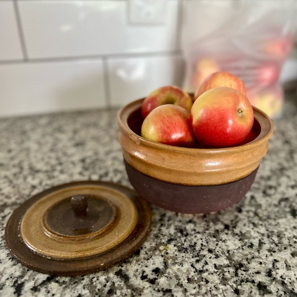 Earthenware Ceramic Dark and Golden Brown Bowl with Lid Hand thrown Clay Decor - Picture 14 of 16